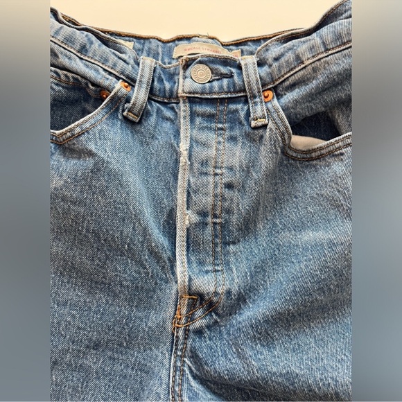 Levi’s Premium Ribcage Straight Ankle Jeans Size 25 Medium Wash - Picture 12 of 14